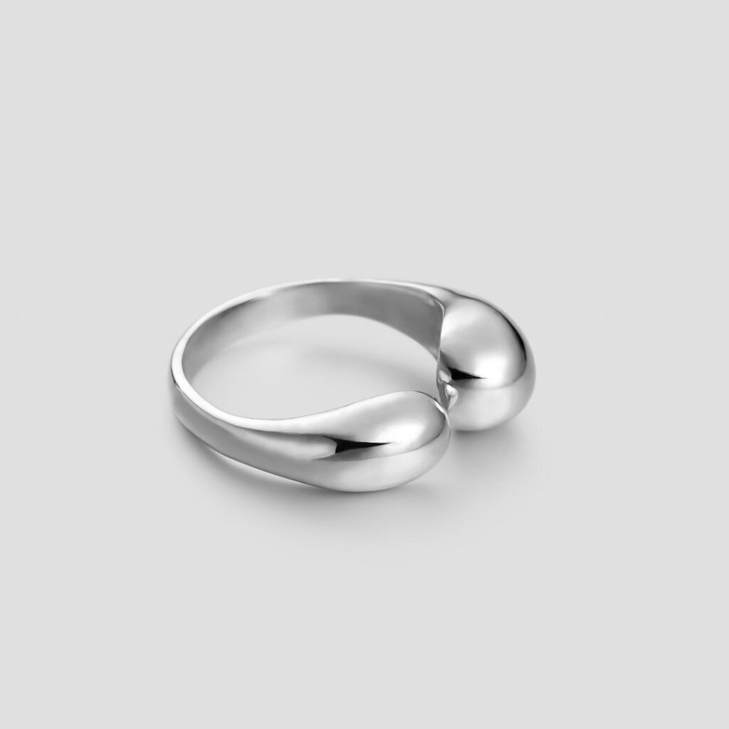 DROP-sormus-ring-hobe-silver-Soulani-01