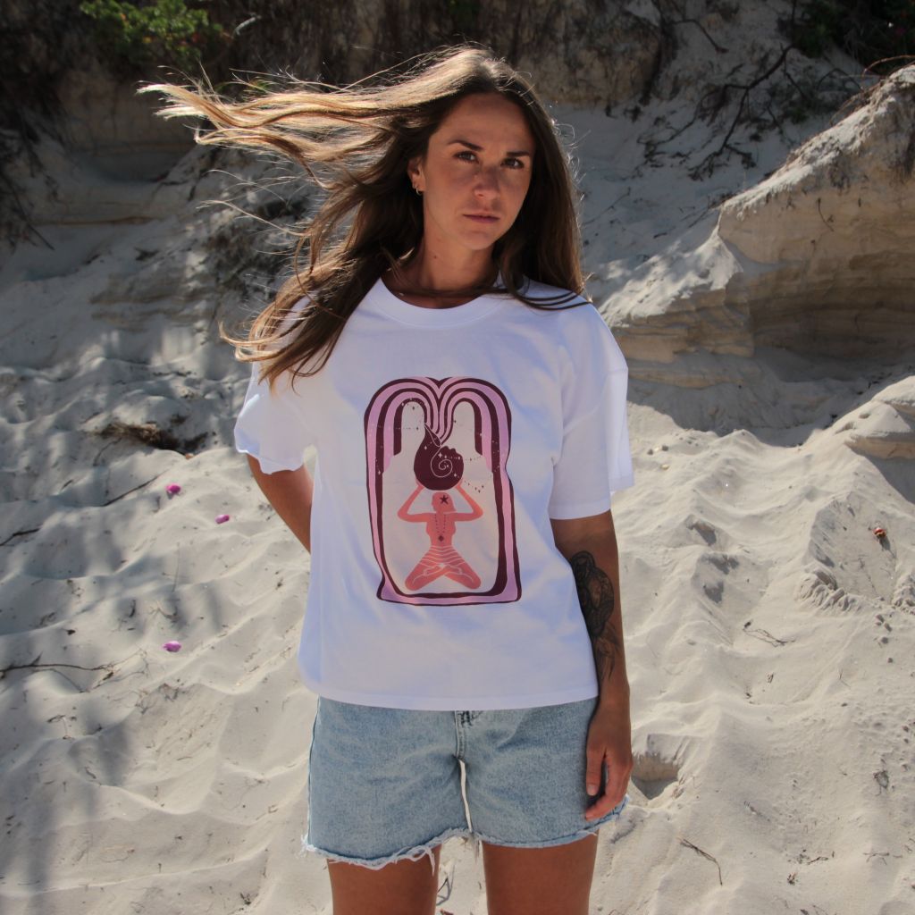 womentshirt_aquarius4